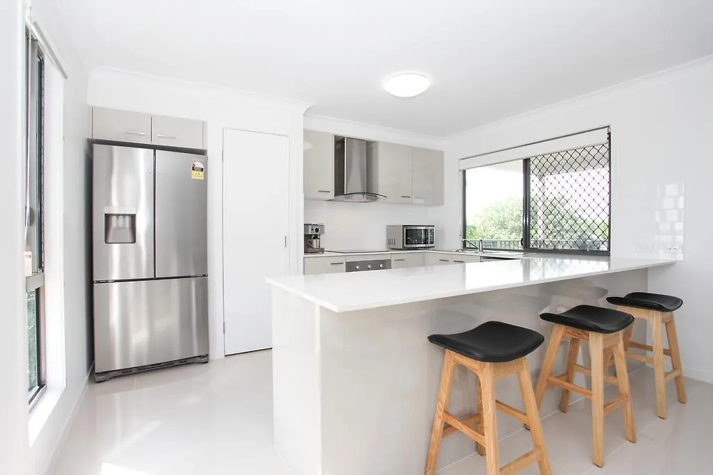 Beach Breeze Holiday House Mackay 0*,  Australia